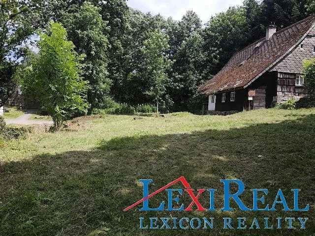Prodej stavebního pozemku 890 m²